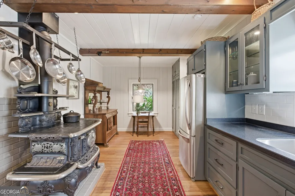 1921 Franklin RD Highlands, NC 28741