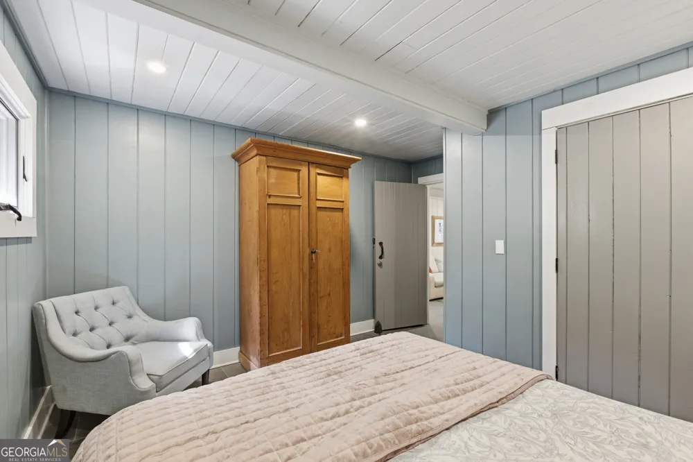 1921 Franklin RD Highlands, NC 28741