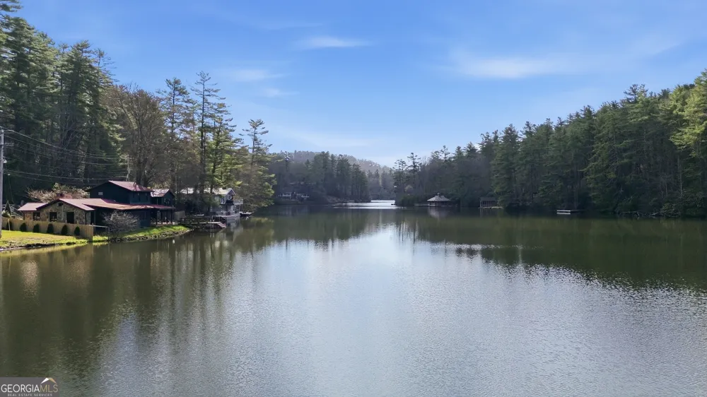 1921 Franklin RD Highlands, NC 28741