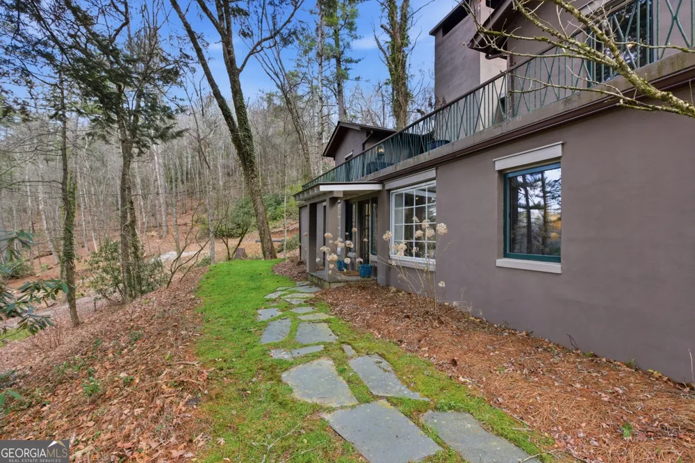 1921 Franklin RD Highlands, NC 28741