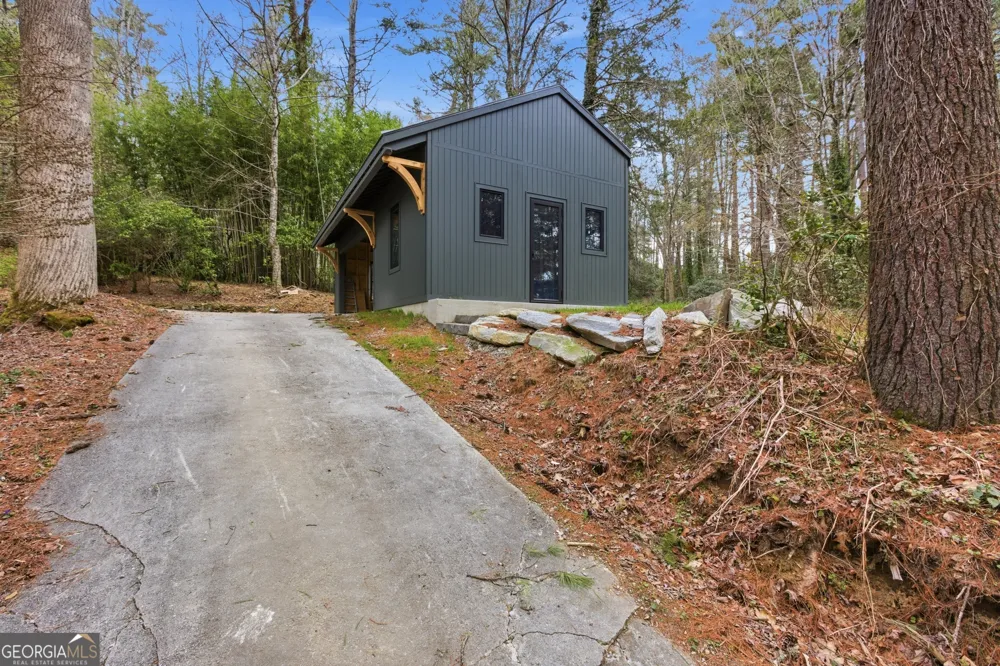 1921 Franklin RD Highlands, NC 28741