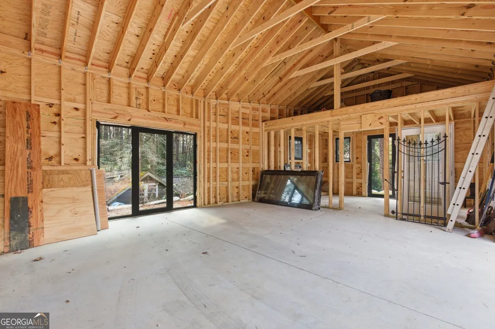 1921 Franklin RD Highlands, NC 28741