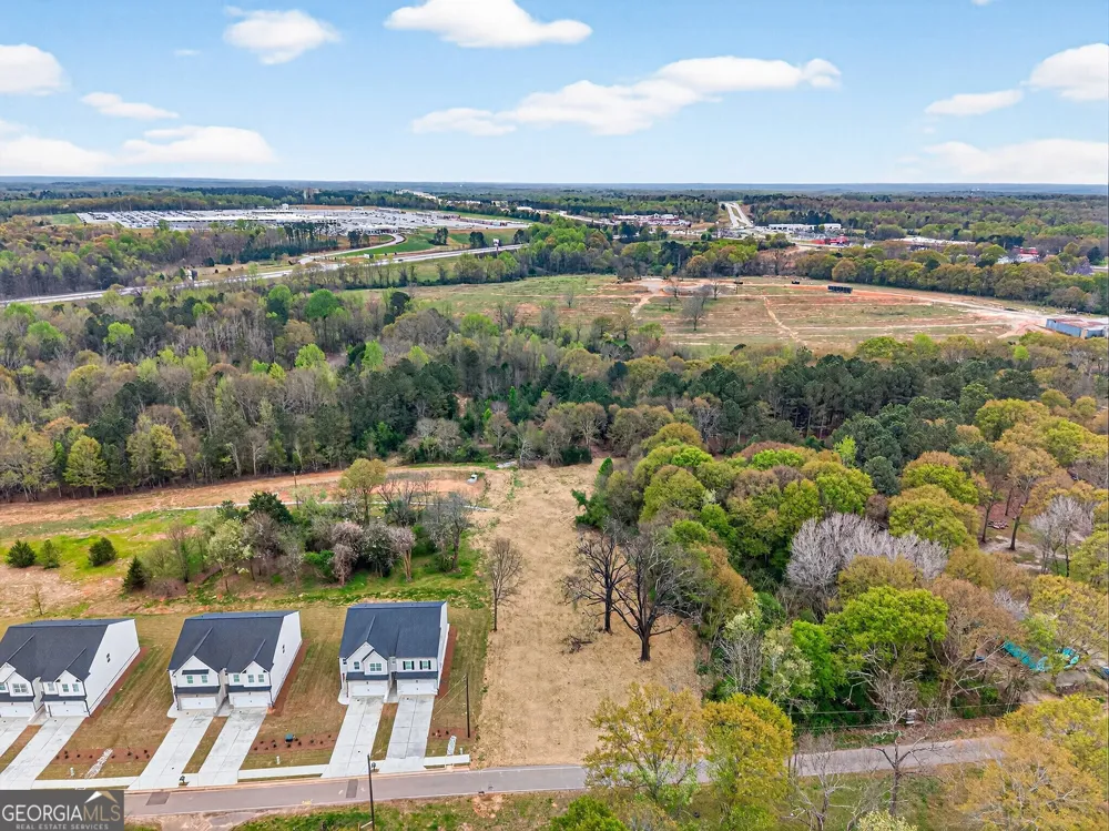696 530 Madison ST Commerce, GA 30529