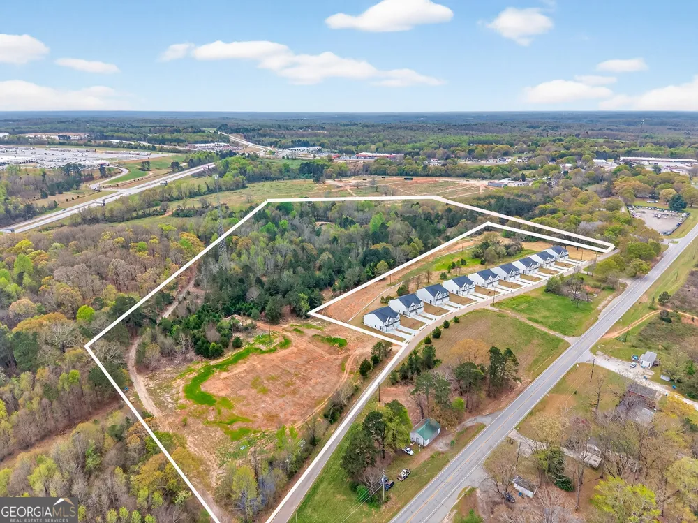 696 530 Madison ST Commerce, GA 30529