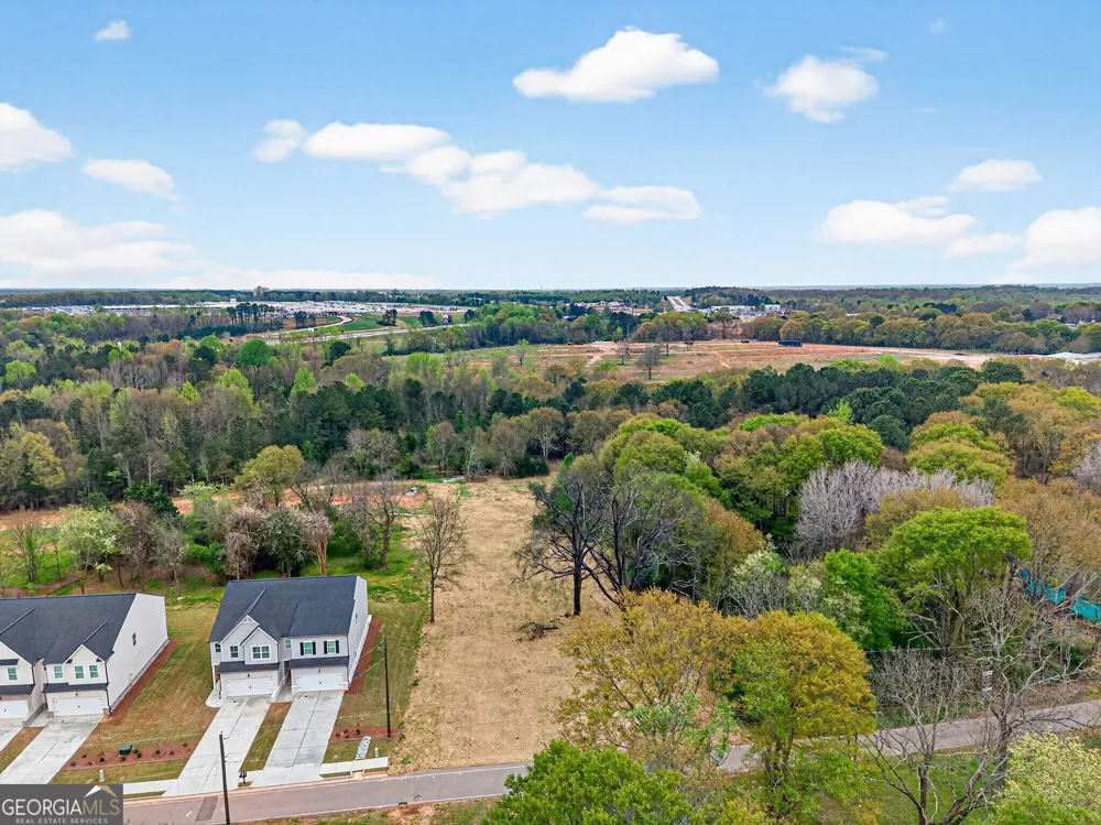 696 530 Madison ST Commerce, GA 30529