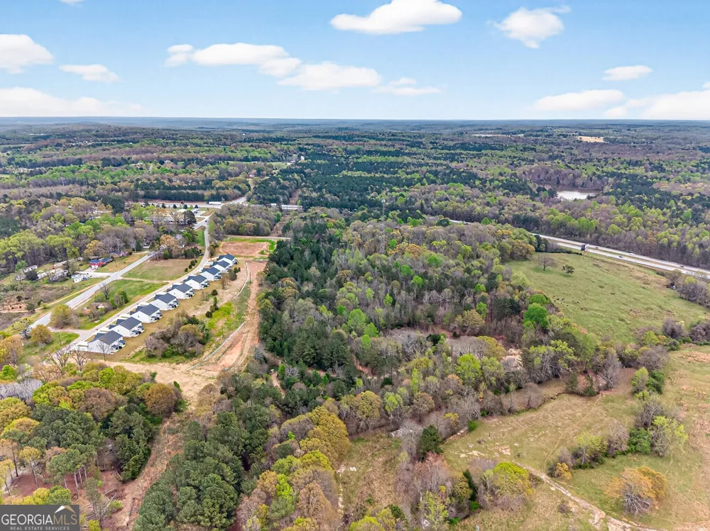 696 530 Madison ST Commerce, GA 30529