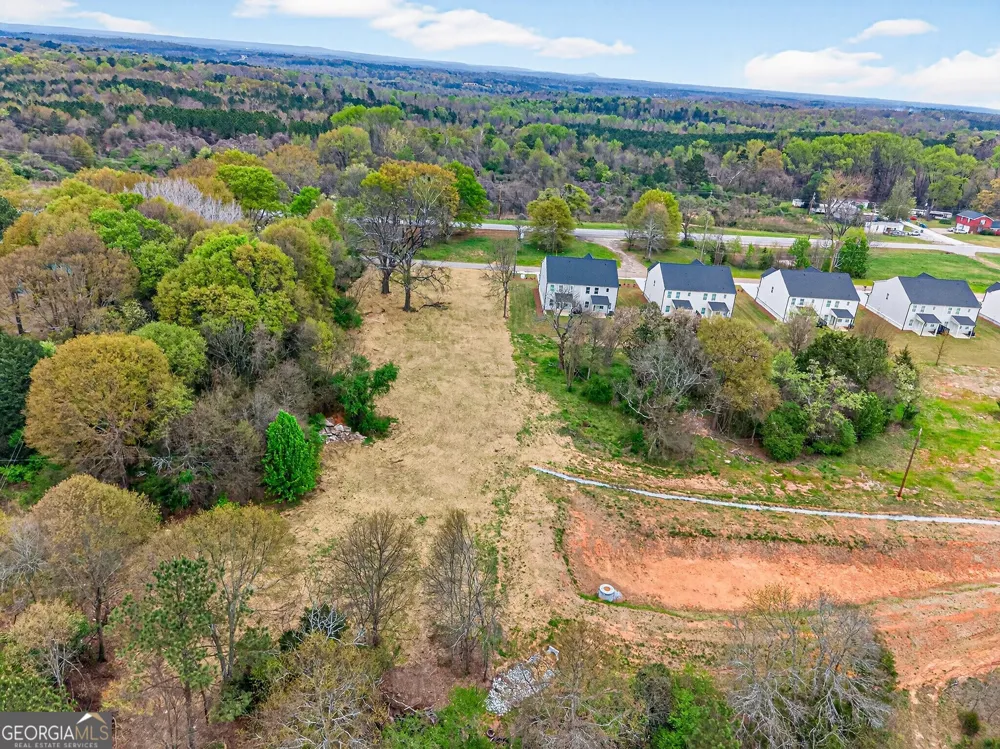 696 530 Madison ST Commerce, GA 30529