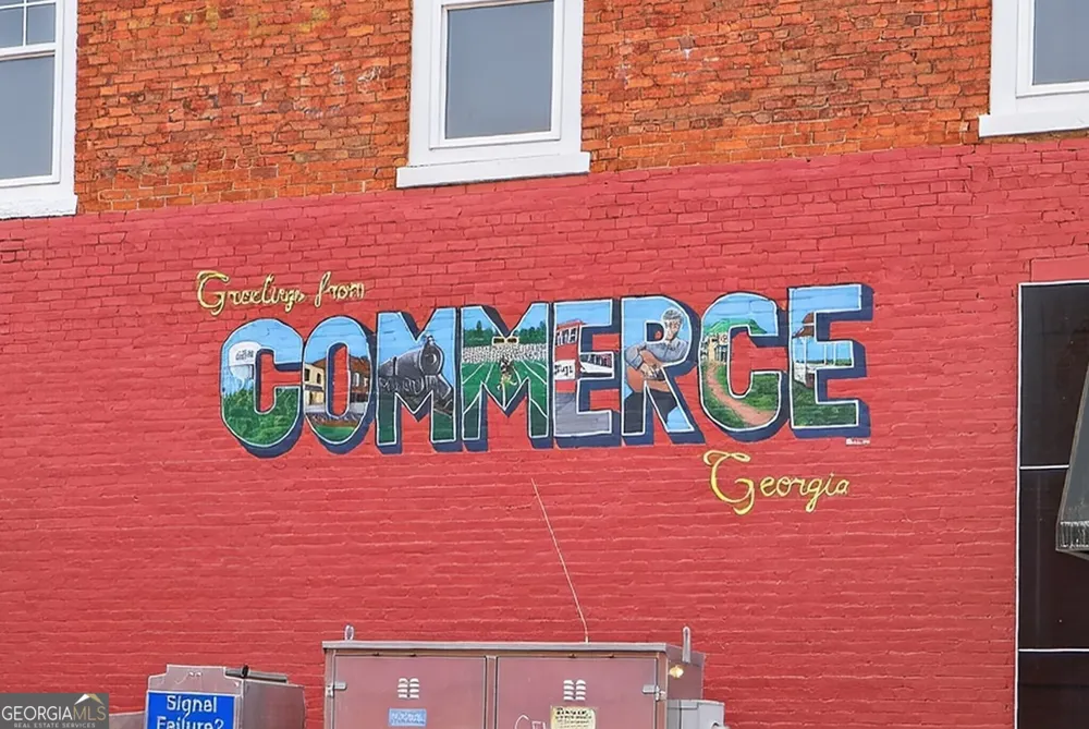 696 530 Madison ST Commerce, GA 30529