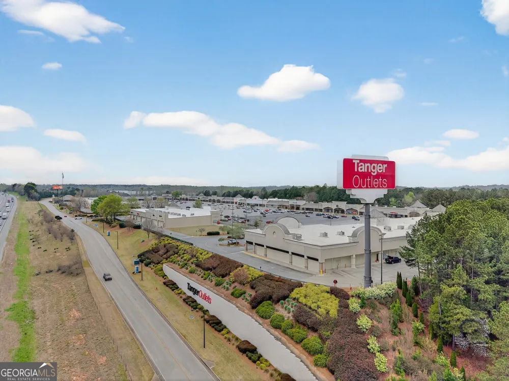 696 530 Madison ST Commerce, GA 30529