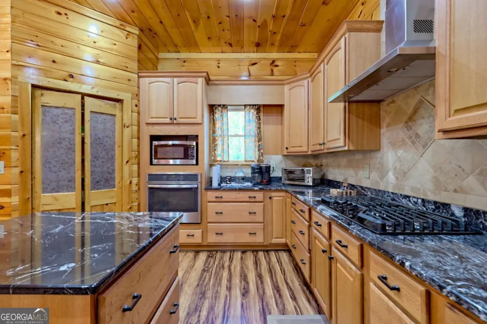 356 Mill Creek Acres Blue Ridge, GA 30513