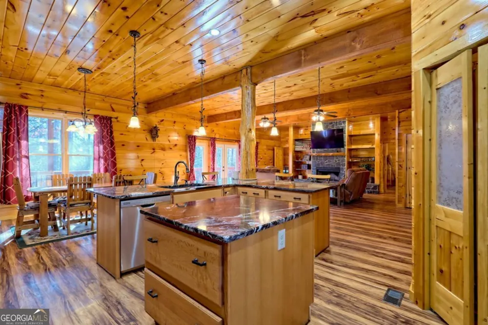 356 Mill Creek Acres Blue Ridge, GA 30513
