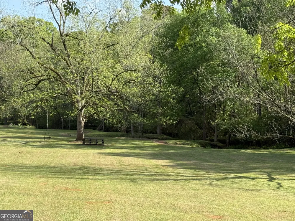 533 Village RD Madison, GA 30650