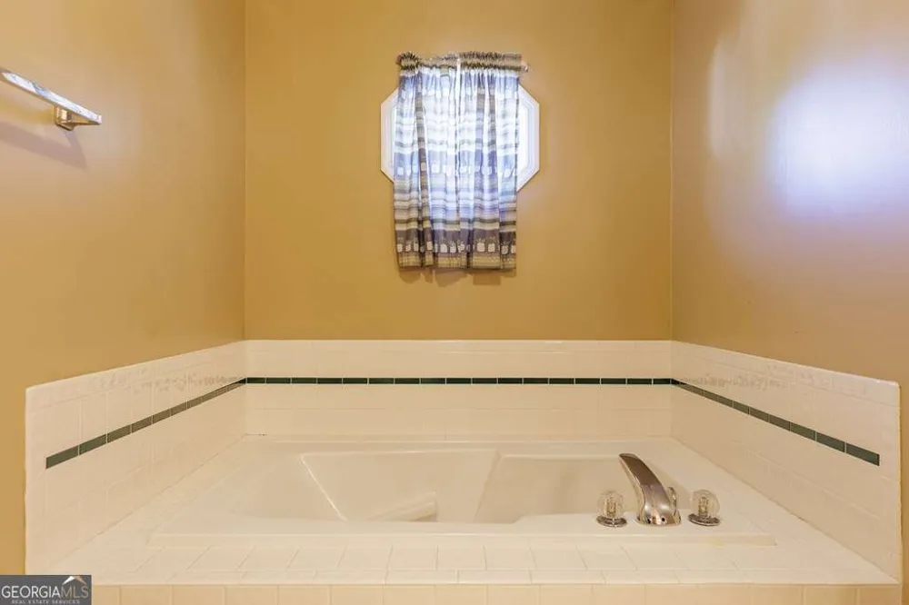 5318 Mimosa CIR Lake Park, GA 31636