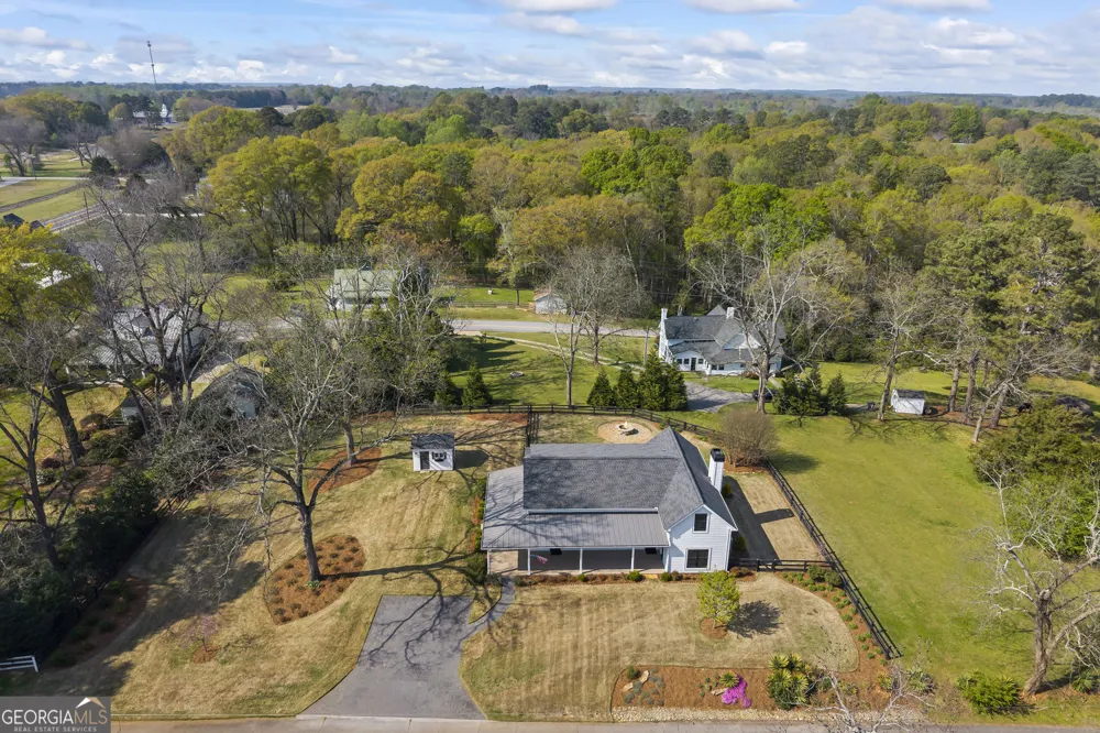 82 Childs ST Martin, GA 30557