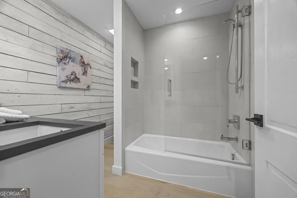 82 Childs ST Martin, GA 30557