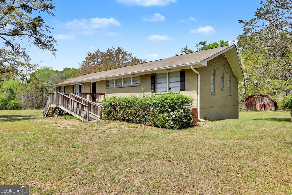 104 McIntosh TRL Sharpsburg, GA 30277