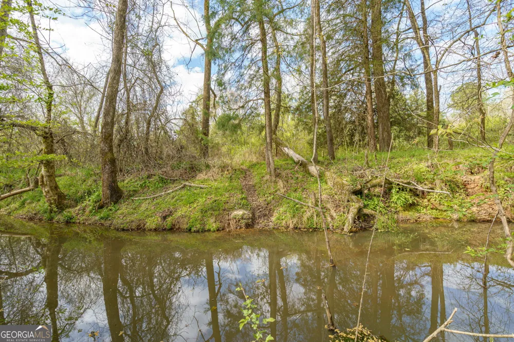 1291 Apalachee River RD Madison, GA 30650