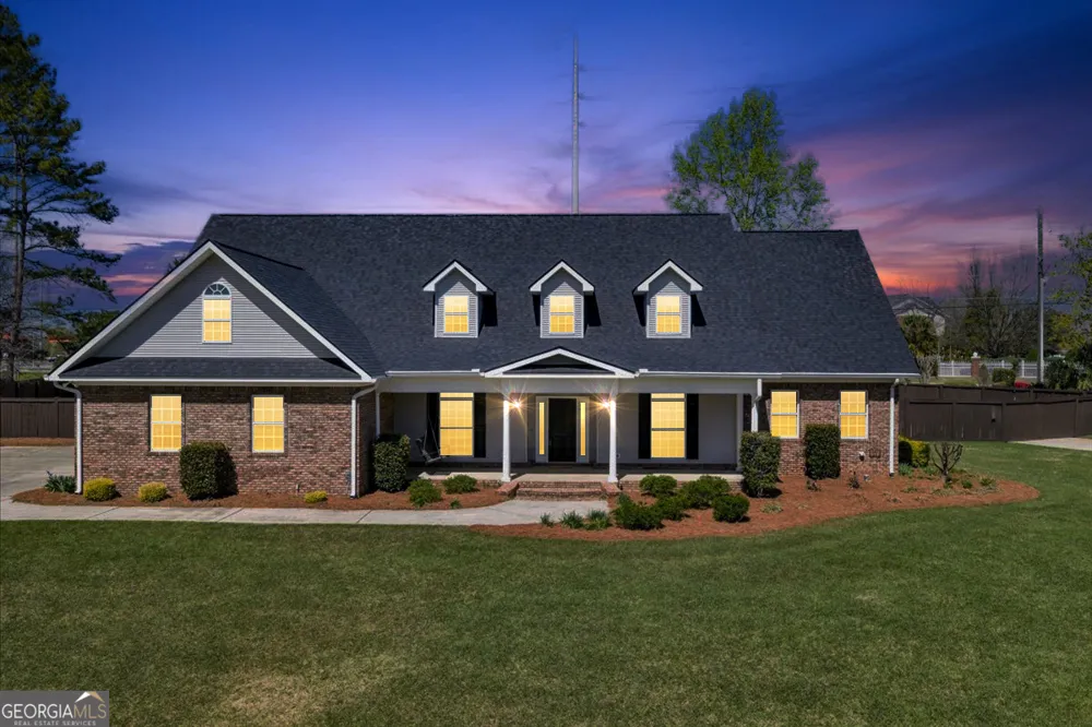 32 Willow Lake DR Warner Robins, GA 31093