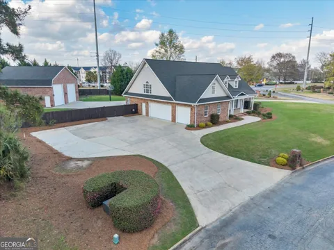32 Willow Lake DR