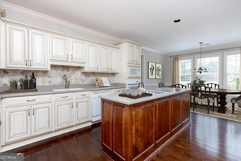 32 Willow Lake DR Warner Robins, GA 31093