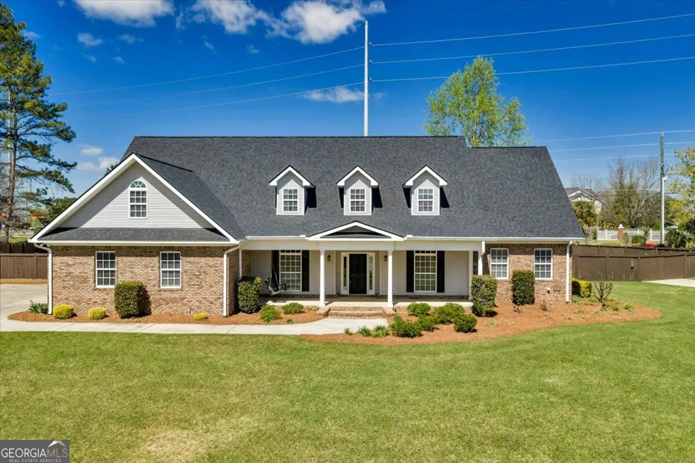 32 Willow Lake DR Warner Robins, GA 31093