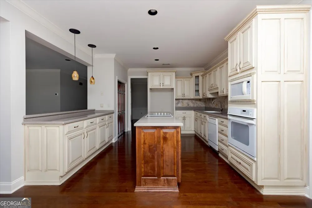 32 Willow Lake DR Warner Robins, GA 31093
