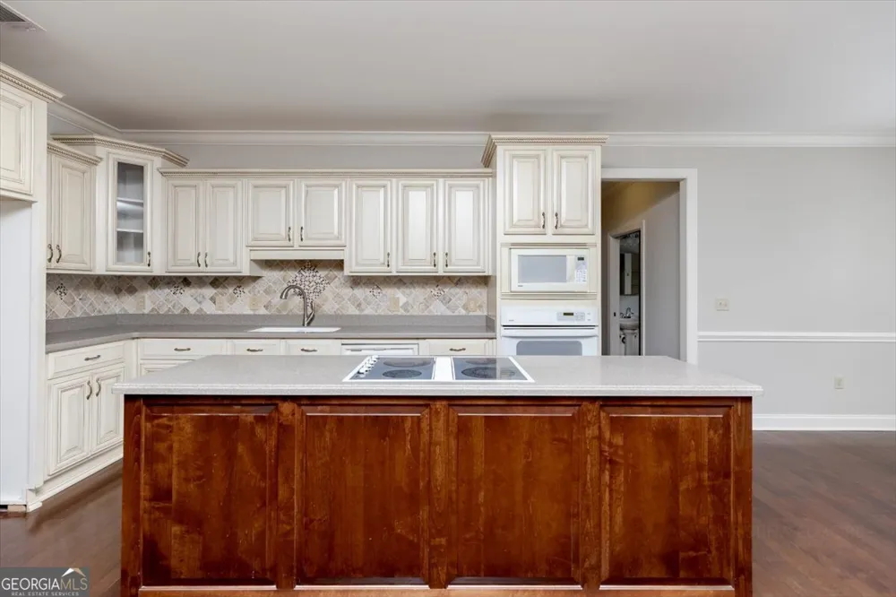 32 Willow Lake DR Warner Robins, GA 31093