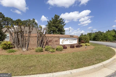 713 Pheasant Ridge DR