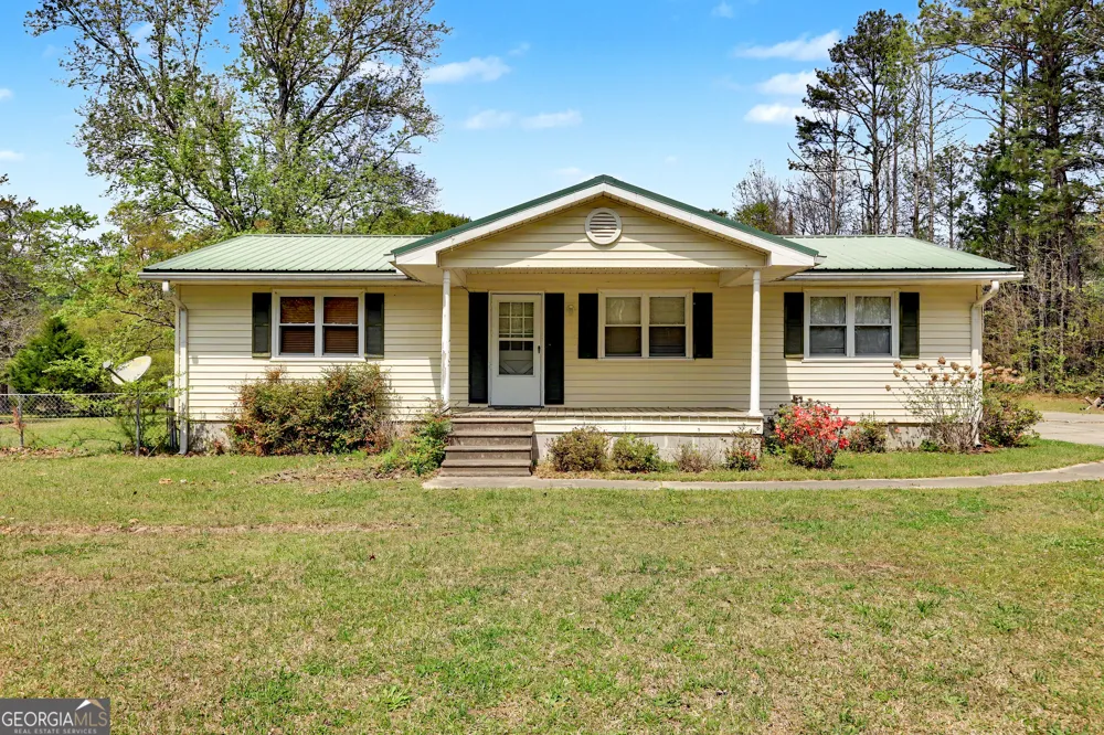122 McIntosh TRL Sharpsburg, GA 30277