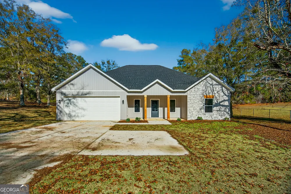 3070 15th SW Lanett, AL 36863