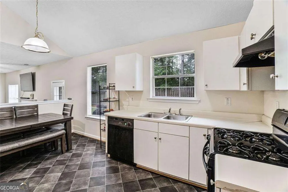 675 Michael CIR Monroe, GA 30655