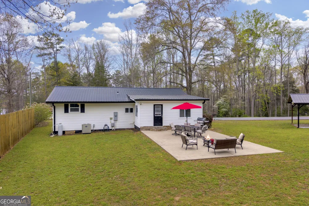455 Lake View DR Lavonia, GA 30553