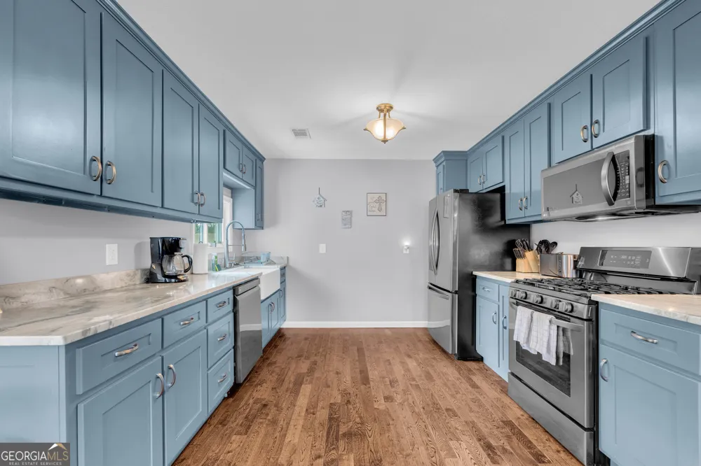 455 Lake View DR Lavonia, GA 30553
