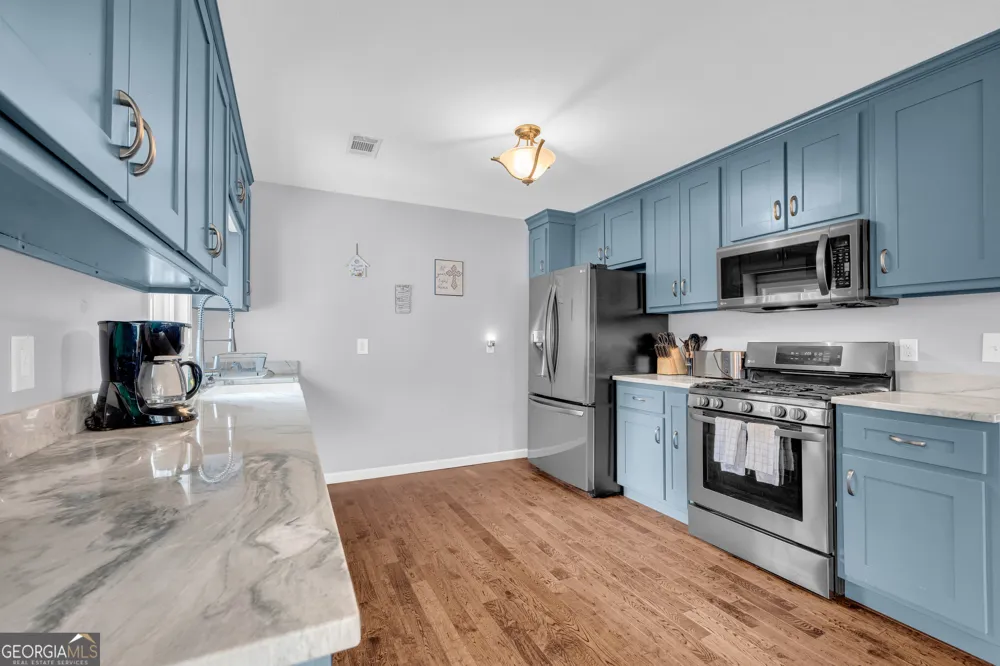 455 Lake View DR Lavonia, GA 30553
