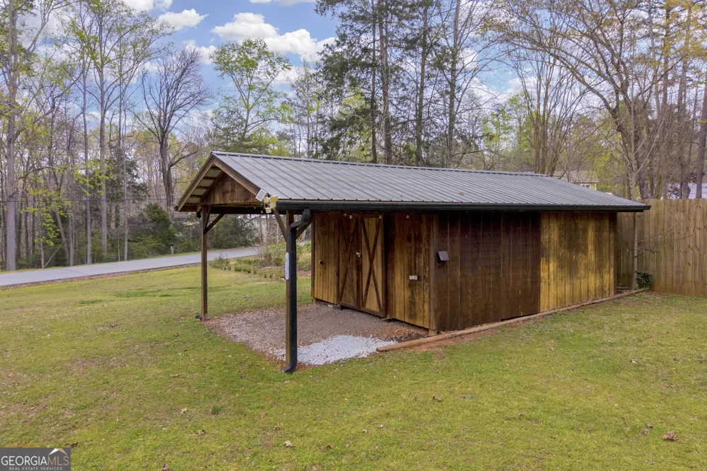 455 Lake View DR Lavonia, GA 30553