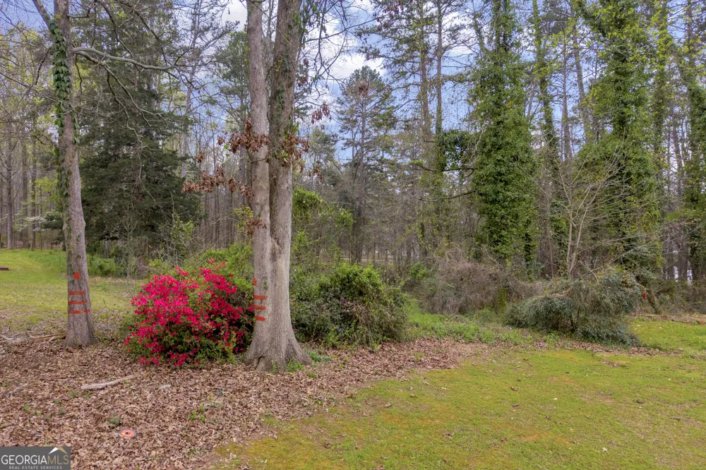 455 Lake View DR Lavonia, GA 30553
