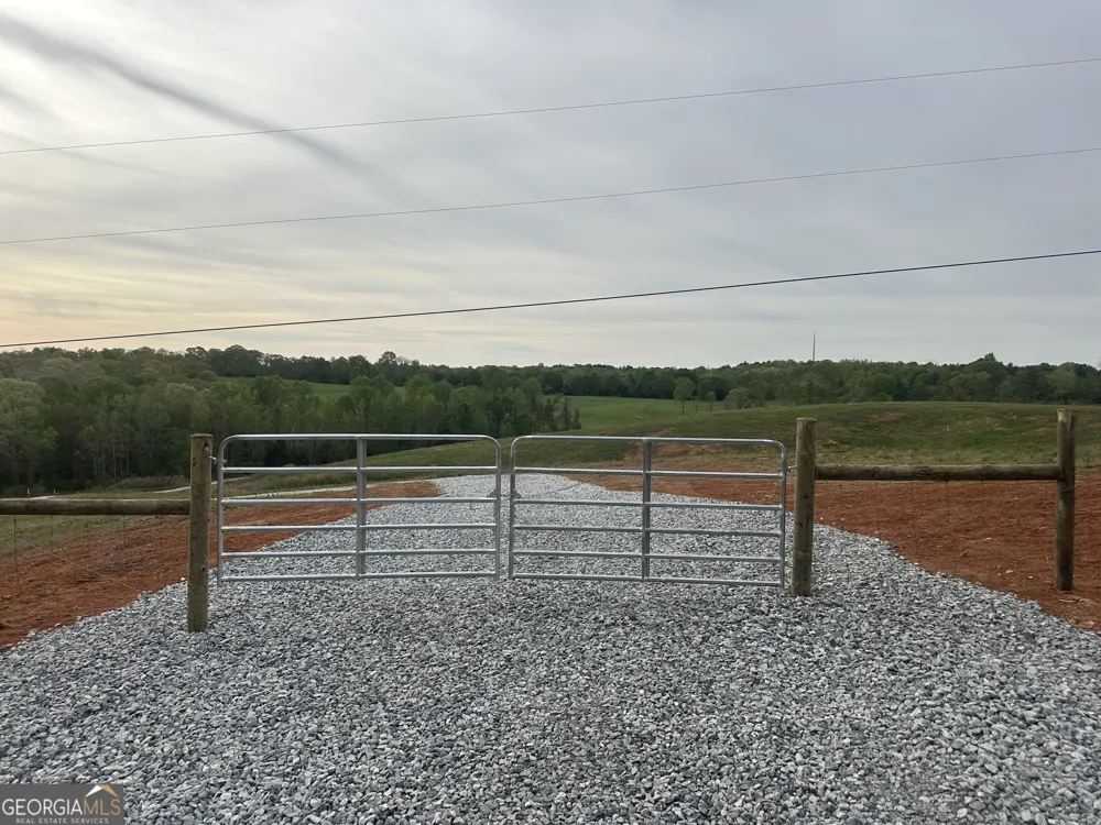 963 Gooseneck RD Eastanollee, GA 30538