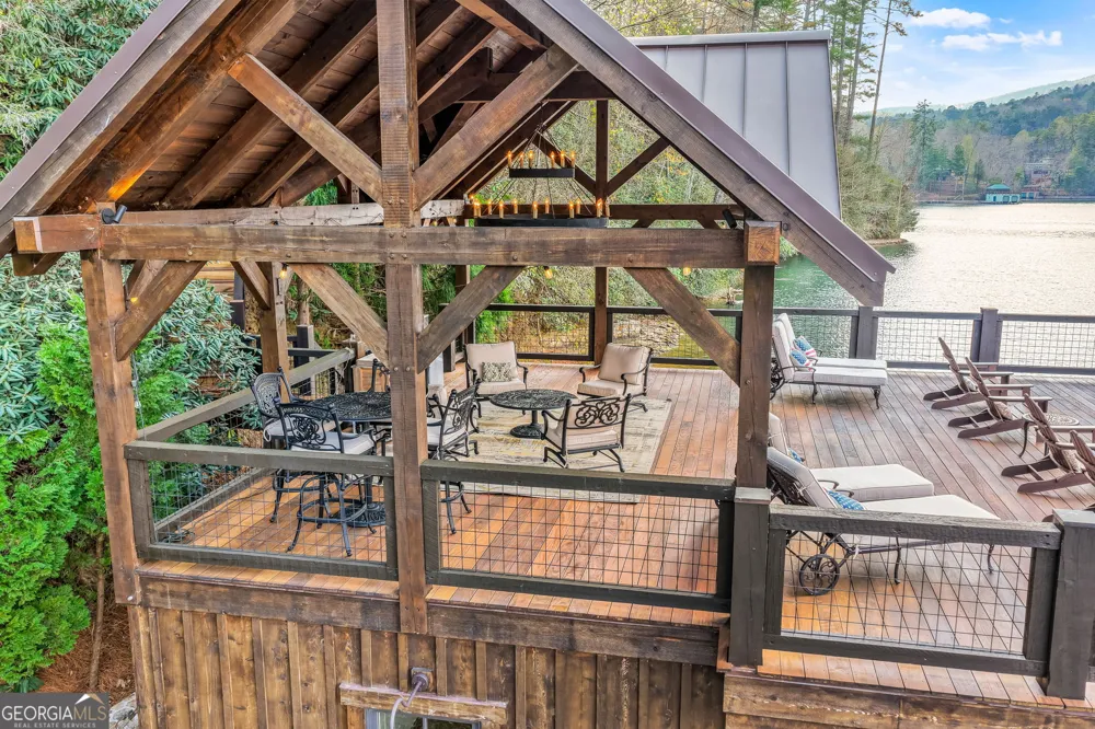 3914 Brandon Mill RD Lakemont, GA 30552