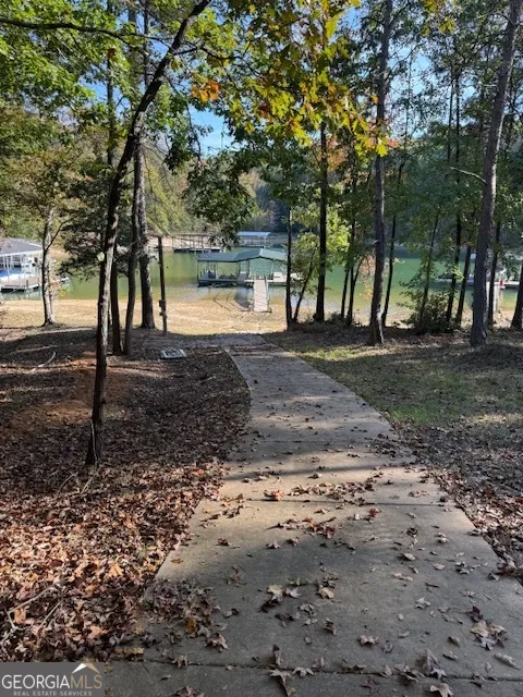 913 Paynes Creek RD Hartwell, GA 30643