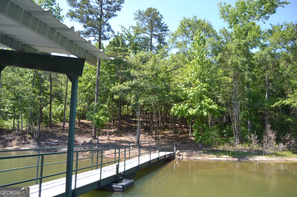 913 Paynes Creek RD Hartwell, GA 30643