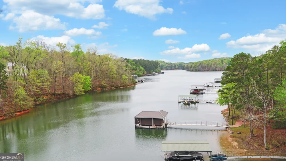 913 Paynes Creek RD Hartwell, GA 30643