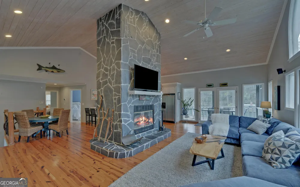 1431 Tame Turkey RD Lakemont, GA 30552