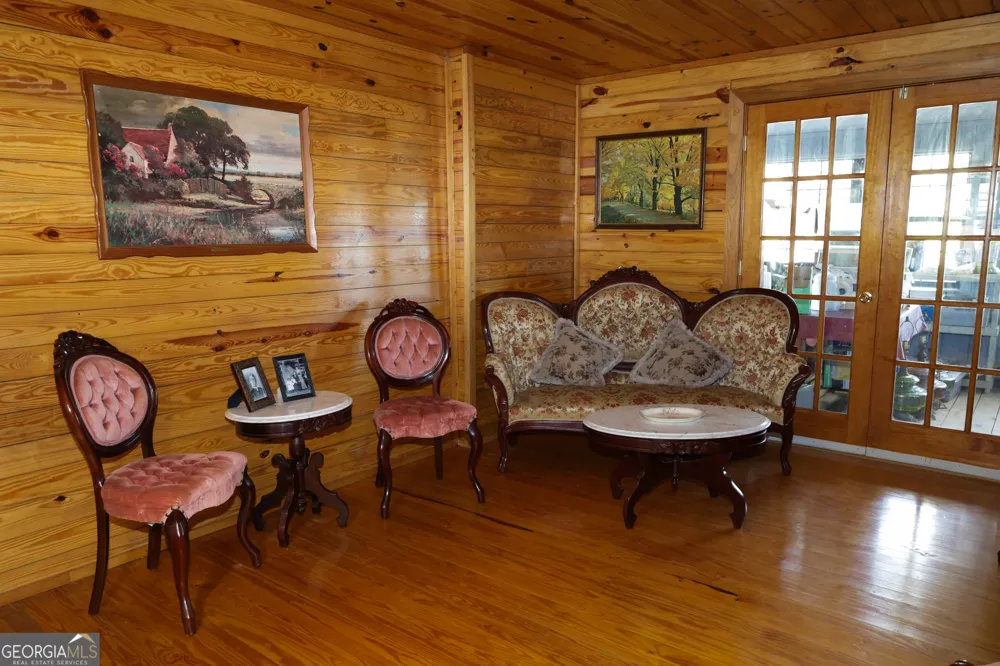26 Capt Hanks RD Woodbine, GA 31569