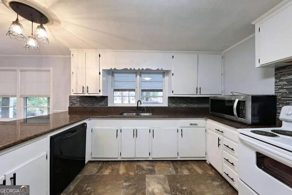 1309 Remington AVE Thomasville, GA 31792