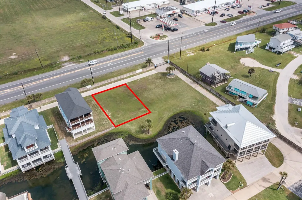 16 Blue Heron Circle Jamaica Beach, TX 77554