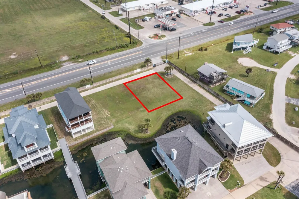 14 Blue Heron Circle Jamaica Beach, TX 77554