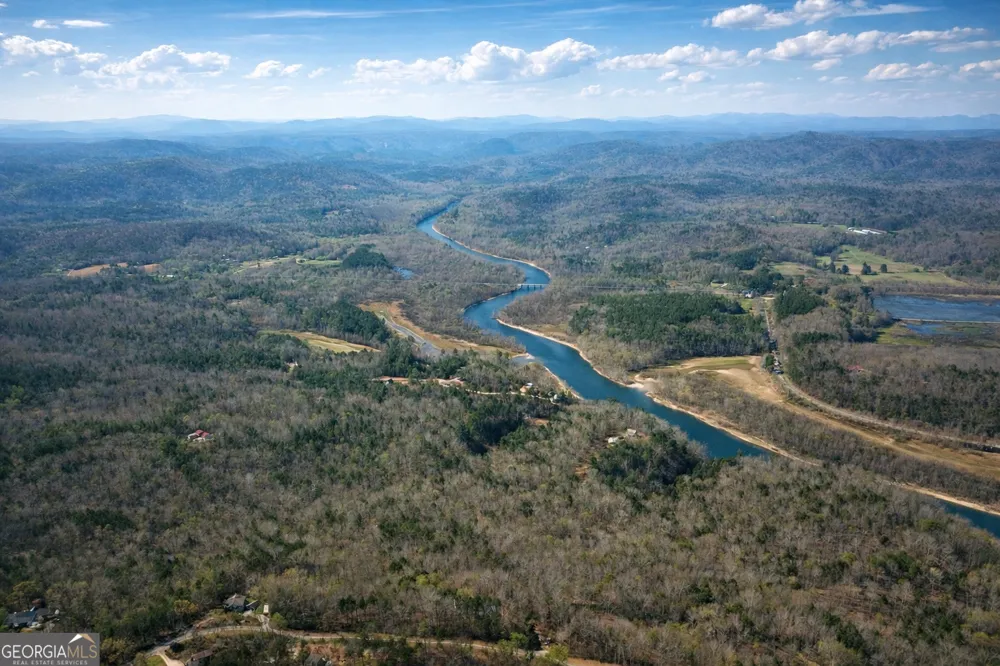 333 Laurel Mountain DR Toccoa, GA 30577