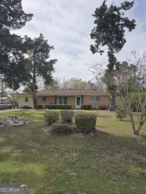 1204 Cadillac DR