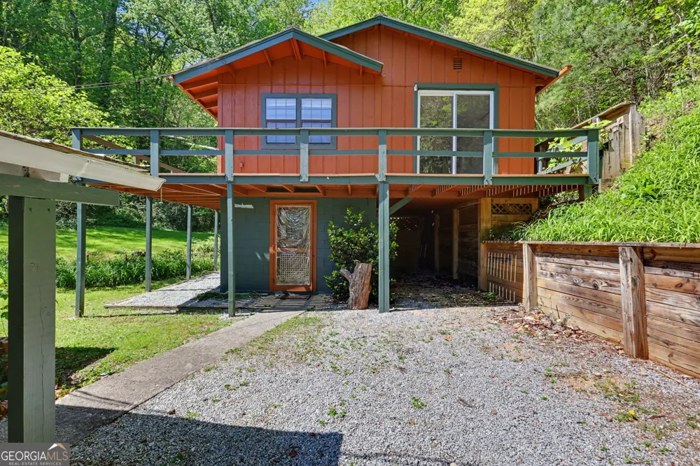 138 Taylors Chapel RD Rabun Gap, GA 30568