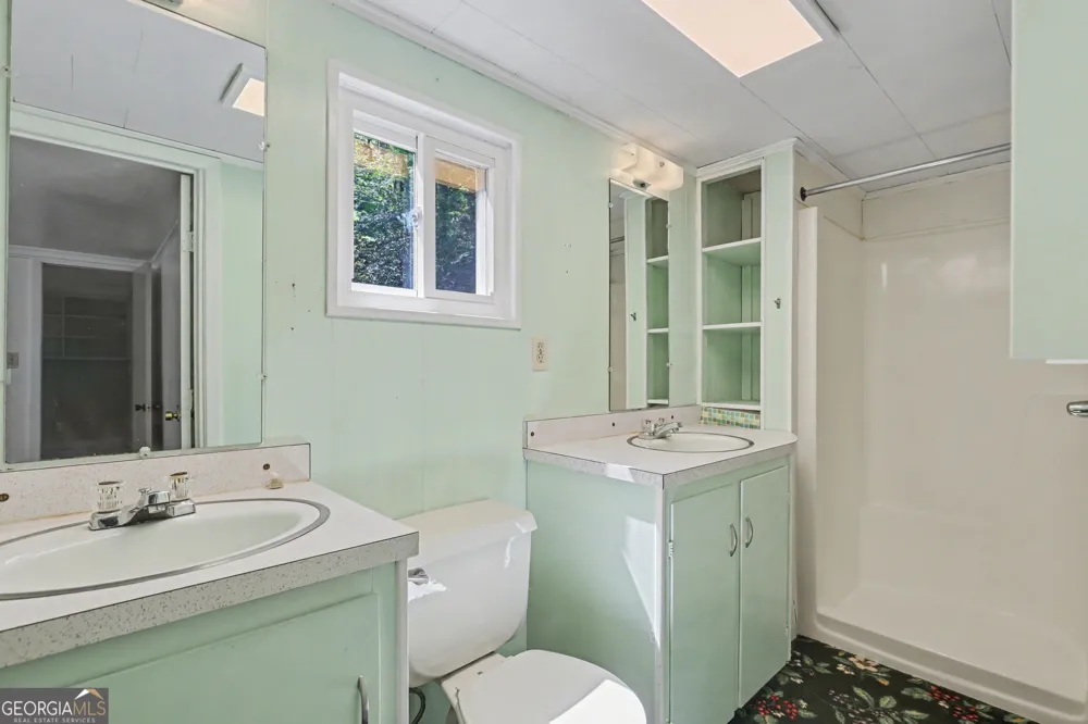 138 Taylors Chapel RD Rabun Gap, GA 30568
